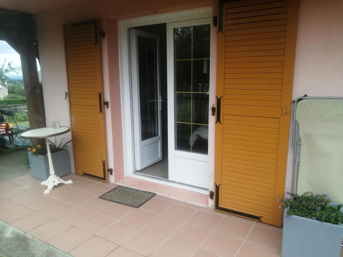 Le Petit Nid Hotel Égletons Екстериор снимка